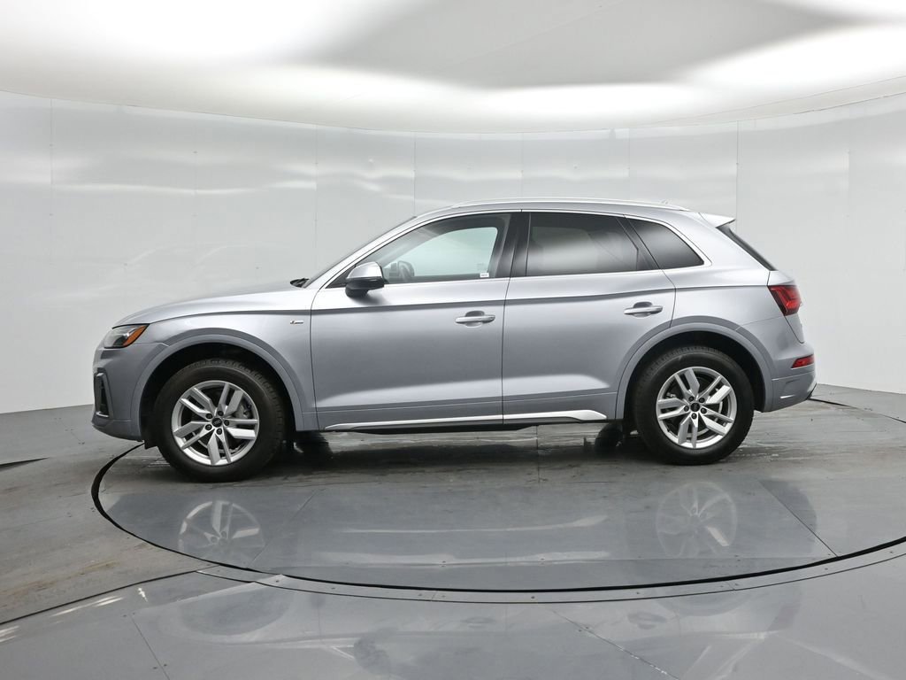 Used 2023 Audi Q5 2.0T Premium w/ Convenience Package image 22