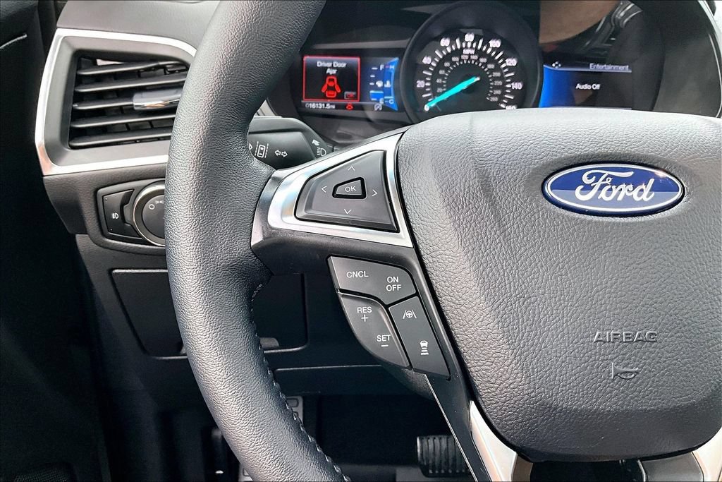 Certified 2024 Ford Edge Titanium w/ Equipment Group 301A AWD/4WD image 18