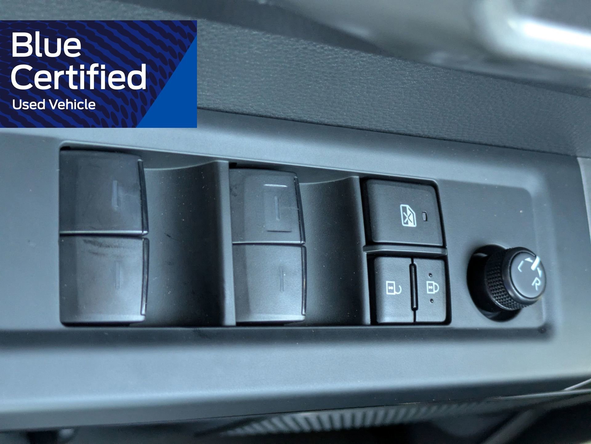 Used 2025 Toyota Tundra SR5 w/ SR5 Convenience Package AWD/4WD image 27