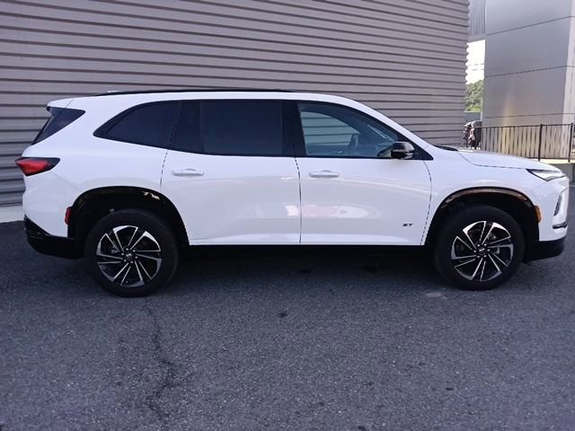 Used 2025 Buick Enclave Sport Touring FWD image 2