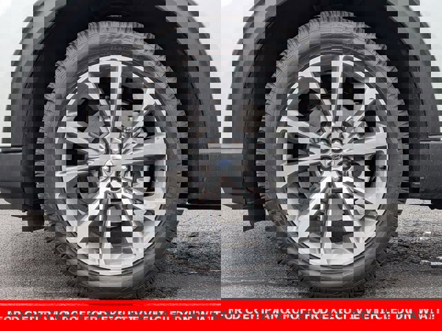 Certified 2025 Ford Explorer Platinum w/ Ultimate Package image 9