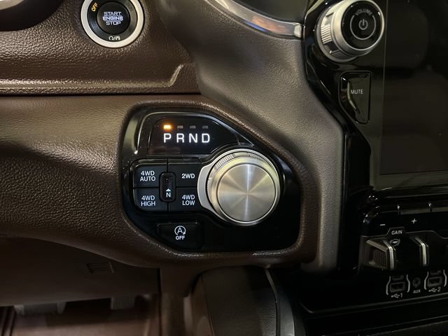 Used 2025 RAM 1500 Laramie AWD/4WD image 13