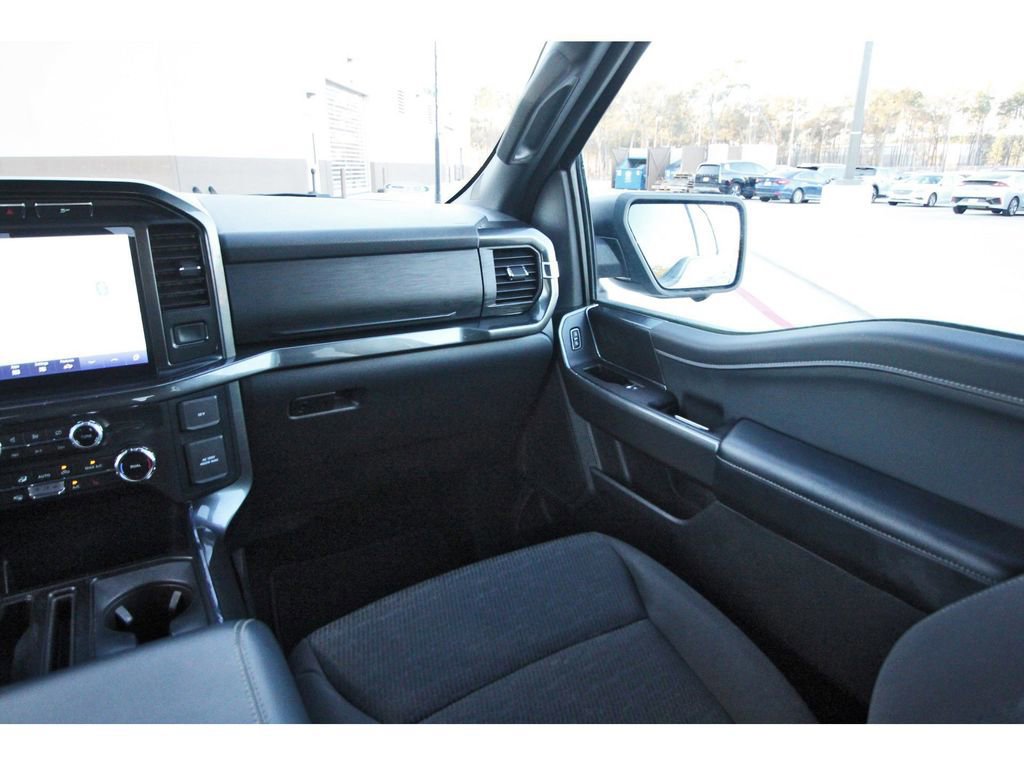 Certified 2022 Ford F150 XLT w/ Equipment Group 302A High image 13