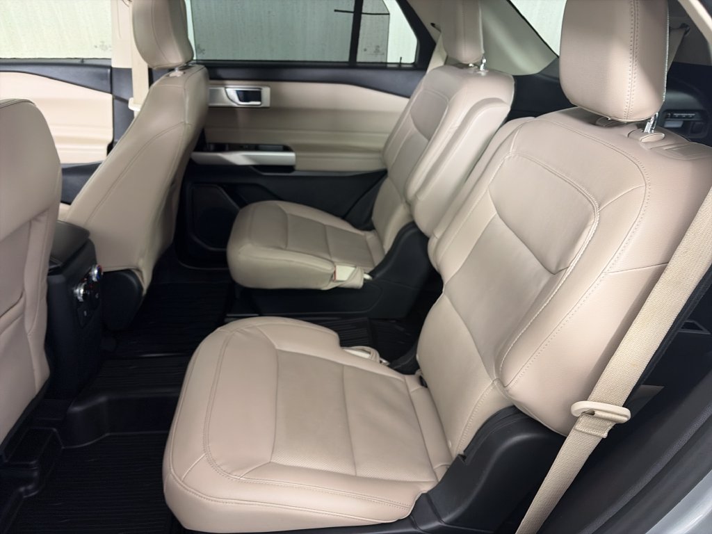 Certified 2023 Ford Explorer Limited w/ Limited Technology Package AWD/4WD image 13