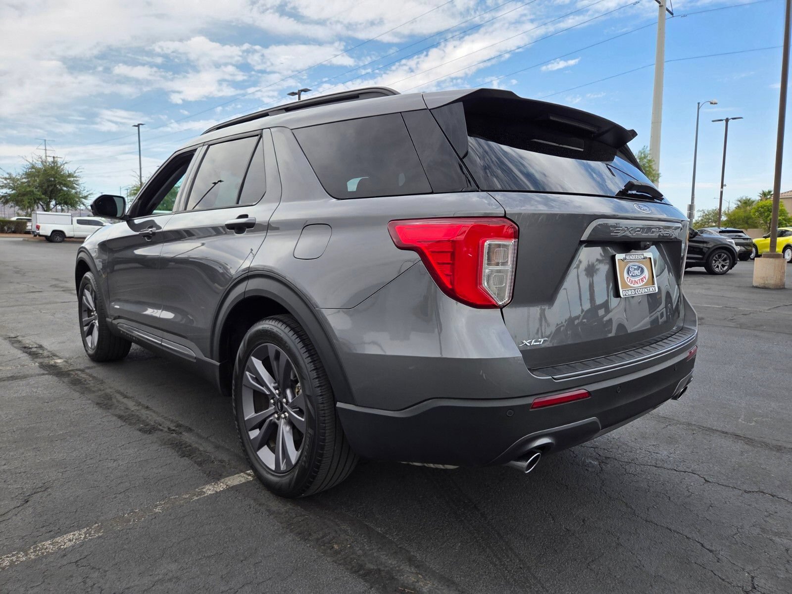 Certified 2023 Ford Explorer XLT w/ Equipment Group 202A RWD image 4