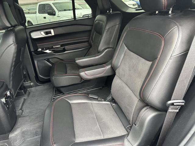 Certified 2024 Ford Explorer ST-Line w/ Class IV Trailer Tow Package image 16