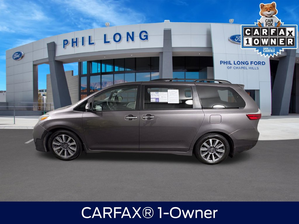Used 2020 Toyota Sienna Limited Premium w/ Carpet Mat Package FWD image 2