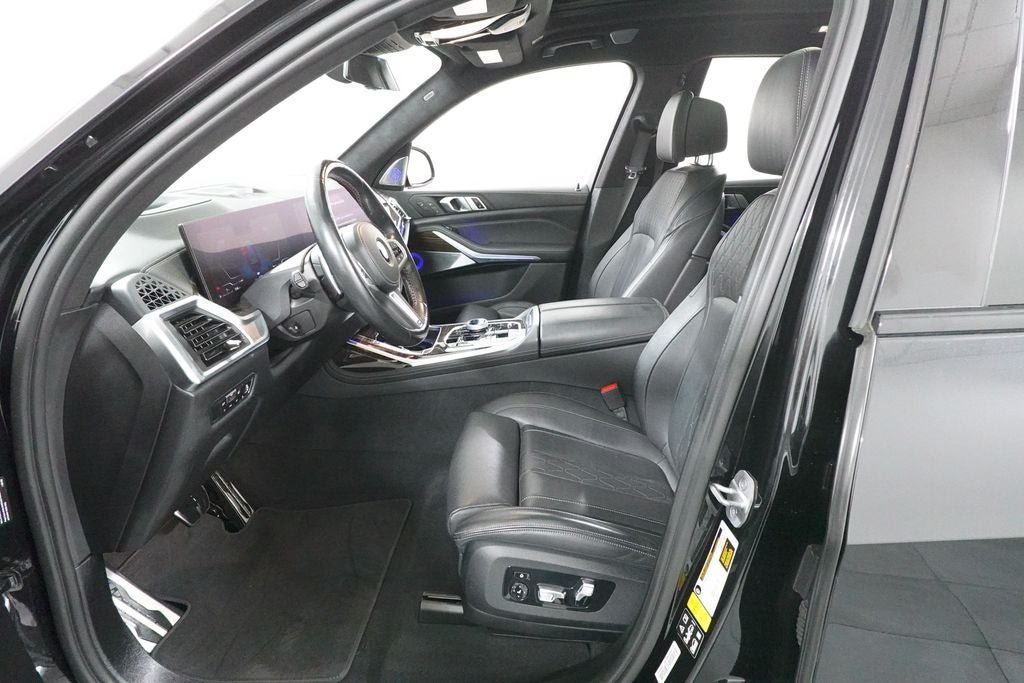 Used 2023 BMW X7 M60i w/ Executive Package AWD/4WD image 26