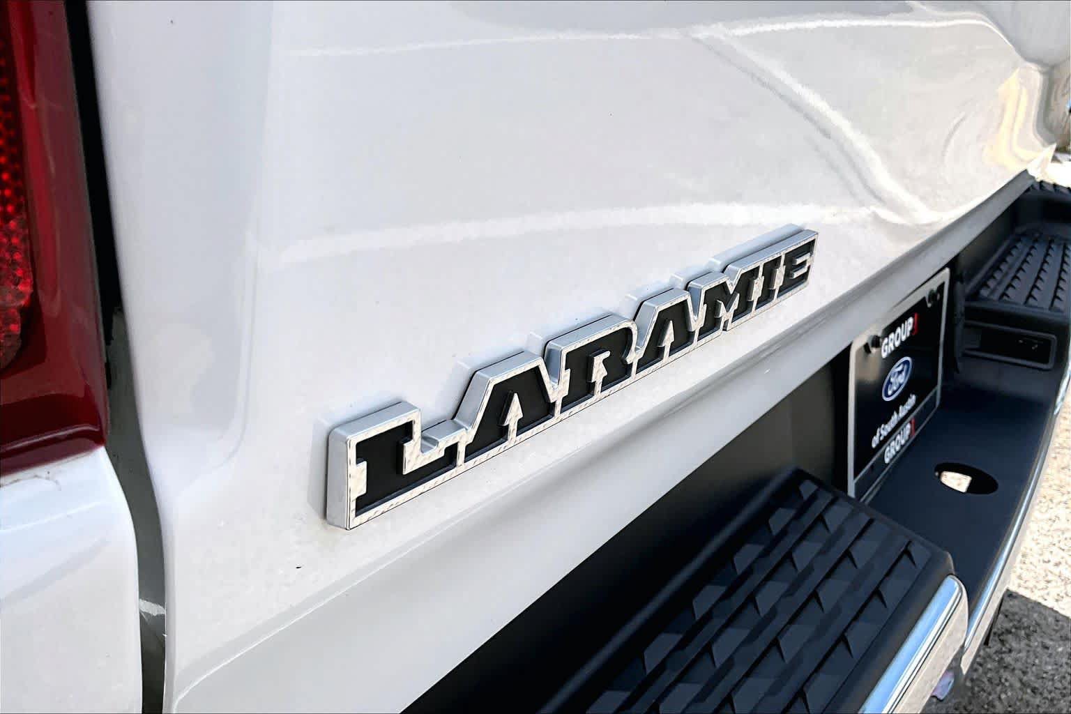 Used 2022 RAM 1500 Laramie AWD/4WD image 13
