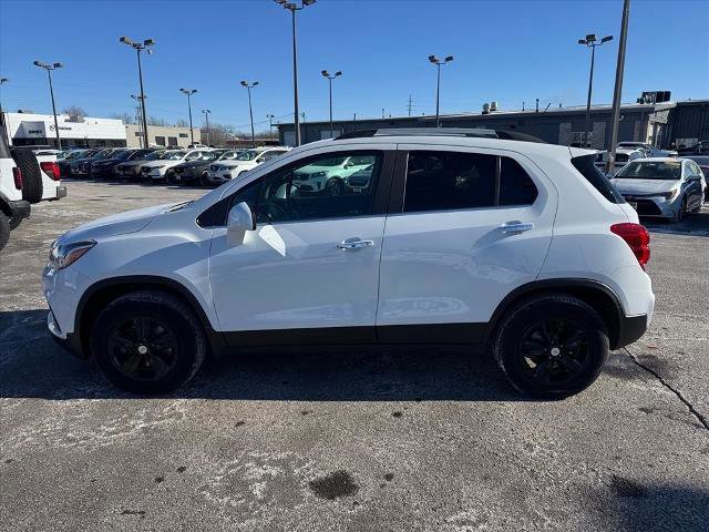Used 2018 Chevrolet Trax LT w/ LT Convenience Package image 3