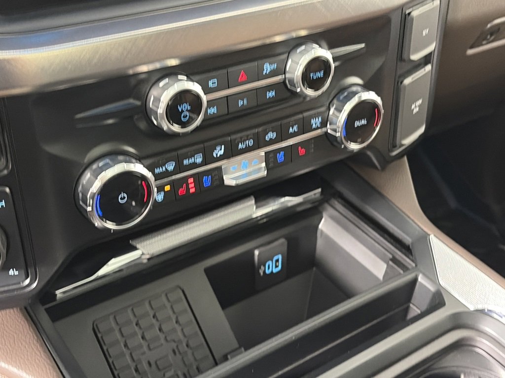 Certified 2025 Ford F450 King Ranch w/ FX4 Off-Road Package image 21