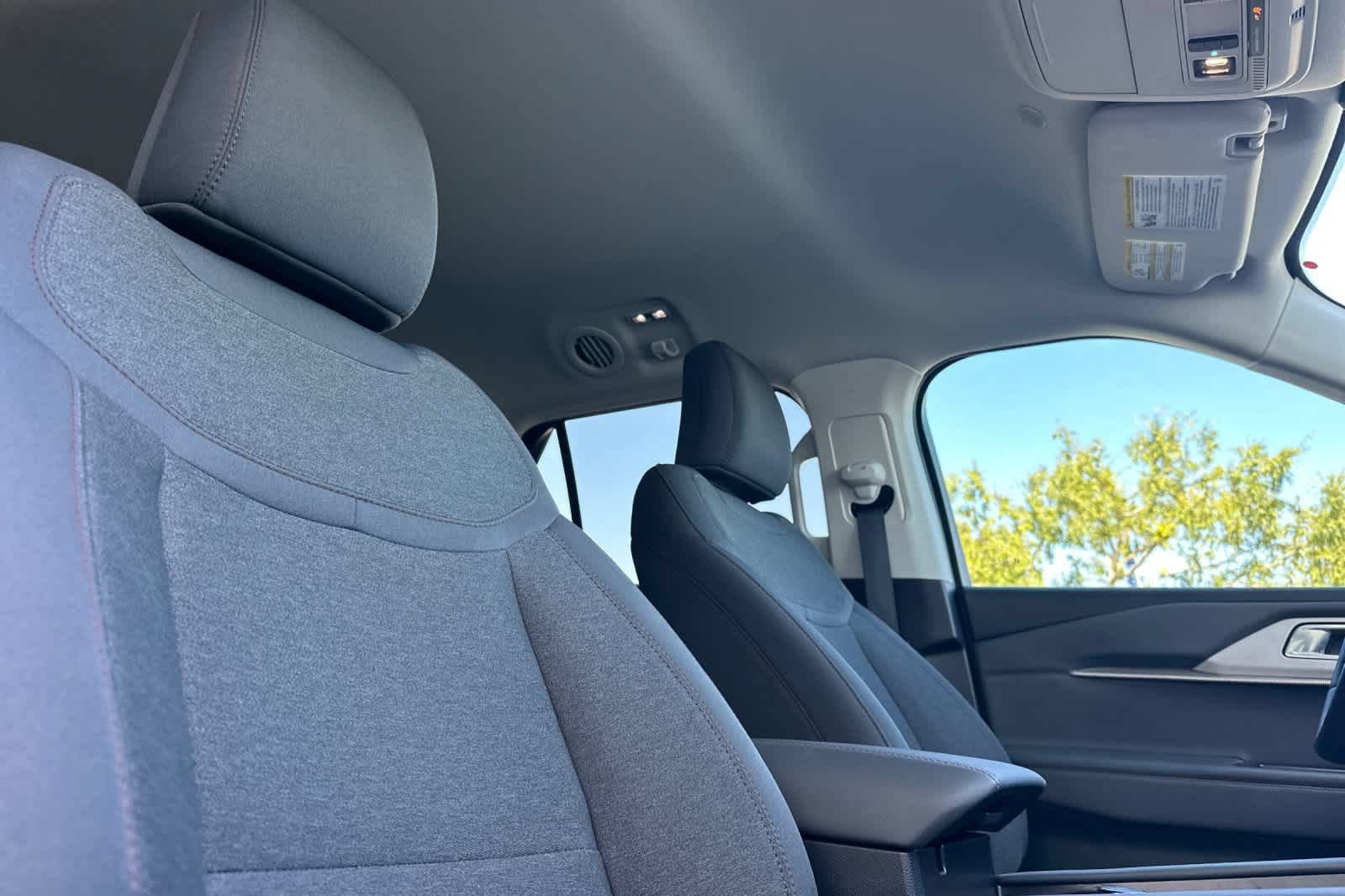 Certified 2025 Ford Explorer Active RWD image 19