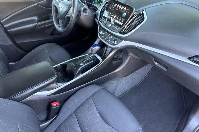 Used 2017 Chevrolet Volt LT w/ Comfort Package image 15