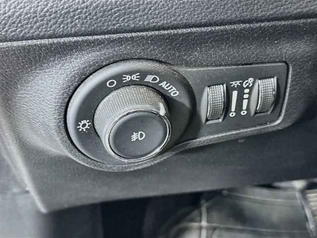 Used 2019 Jeep Compass Limited w/ Safety & Security Group AWD/4WD image 16