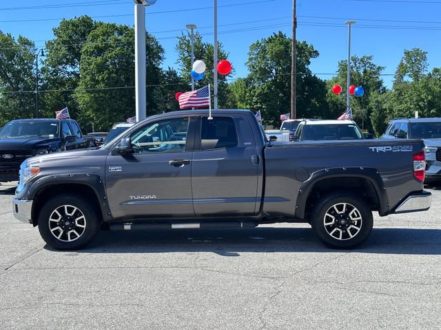 Used 2017 Toyota Tundra SR5 w/ TRD Off Road Package AWD/4WD image 4
