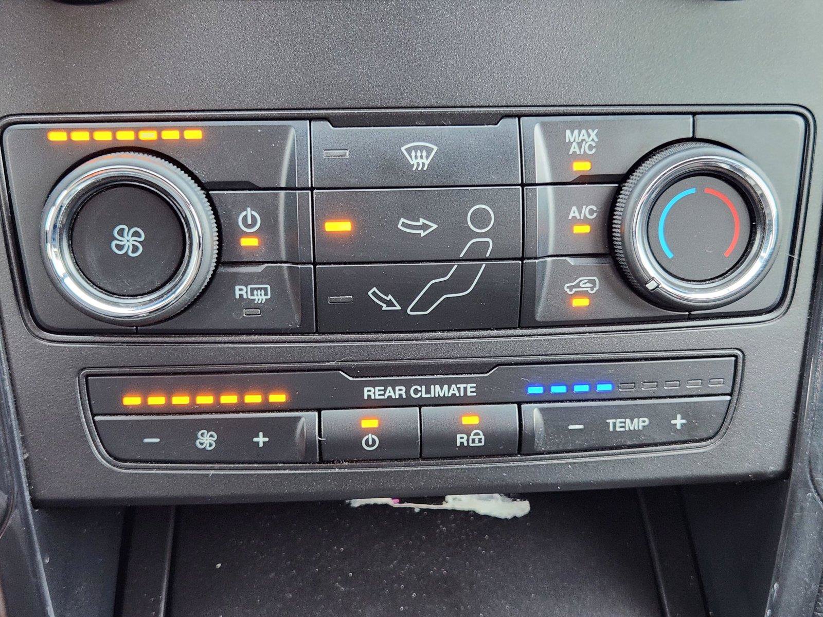Certified 2019 Ford Explorer XLT FWD image 15