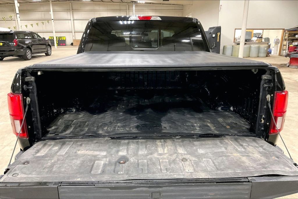 Certified 2019 Ford F150 Lariat image 32