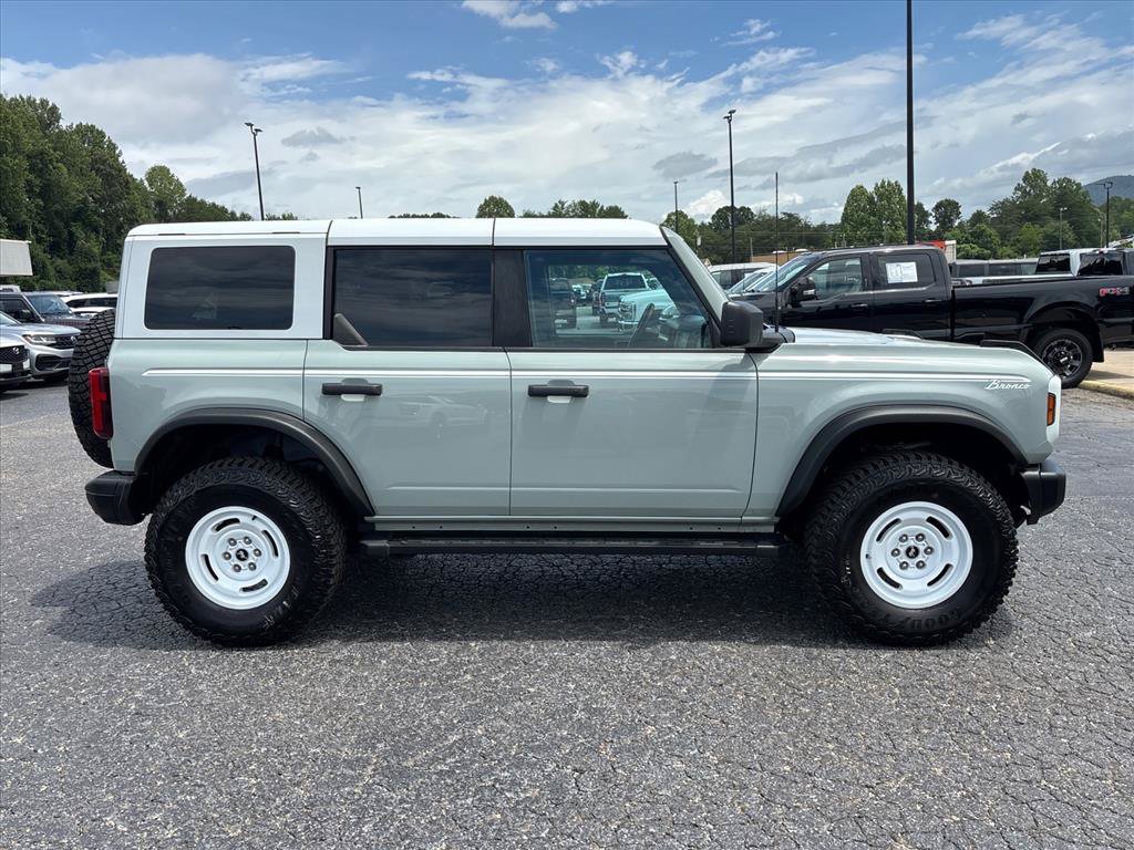 Certified 2023 Ford Bronco Heritage Edition AWD/4WD image 9