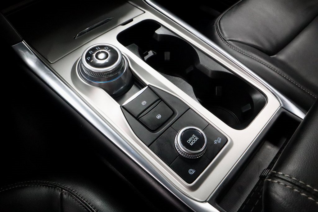 Certified 2022 Ford Explorer XLT w/ Equipment Group 202A image 33