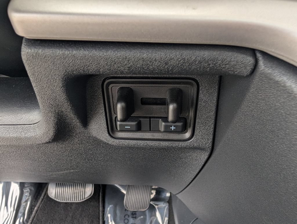 Certified 2025 Ford Expedition Active AWD/4WD image 15