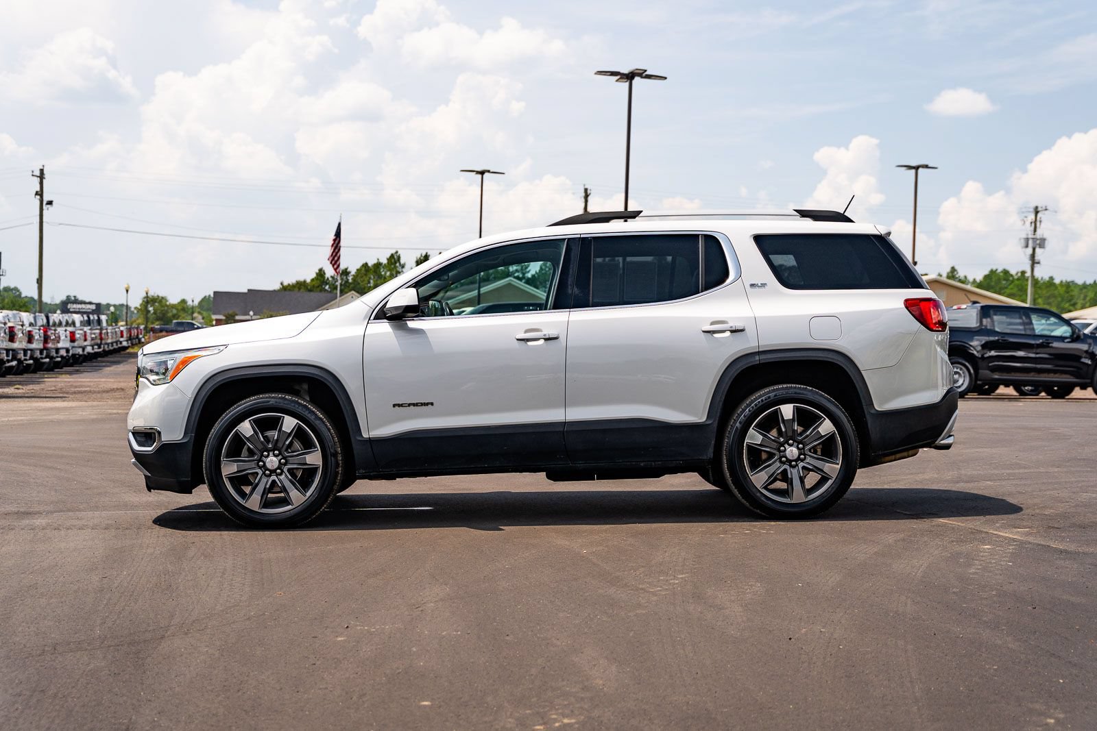 Used 2018 GMC Acadia SLT FWD image 4