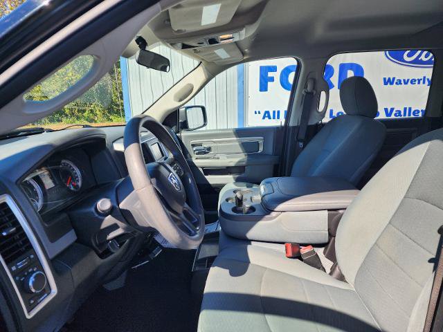 Used 2019 RAM 1500 Classic SLT AWD/4WD image 12