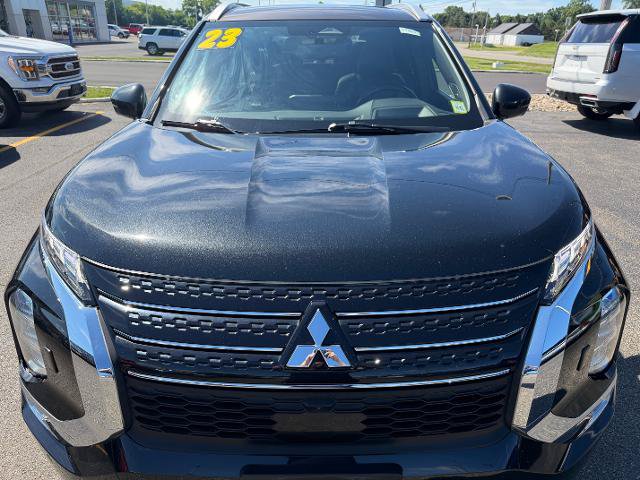 Used 2023 Mitsubishi Outlander AWD image 5