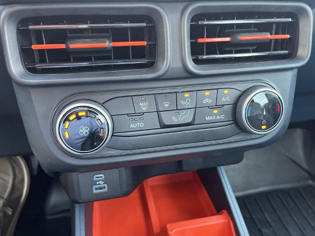 Certified 2022 Ford Maverick XLT FWD image 13