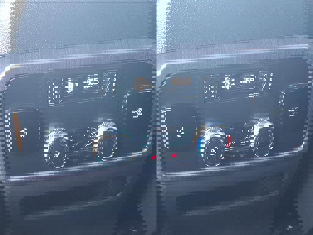 Certified 2023 Ford Expedition Max Platinum image 19