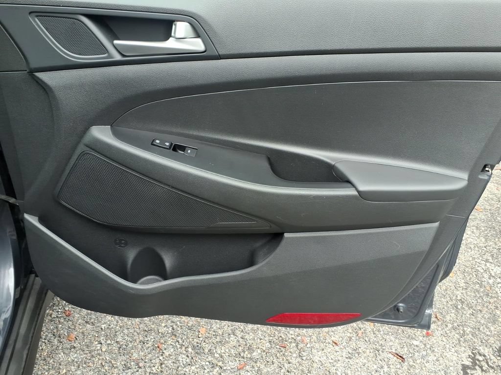 Used 2020 Hyundai Tucson SE FWD image 9