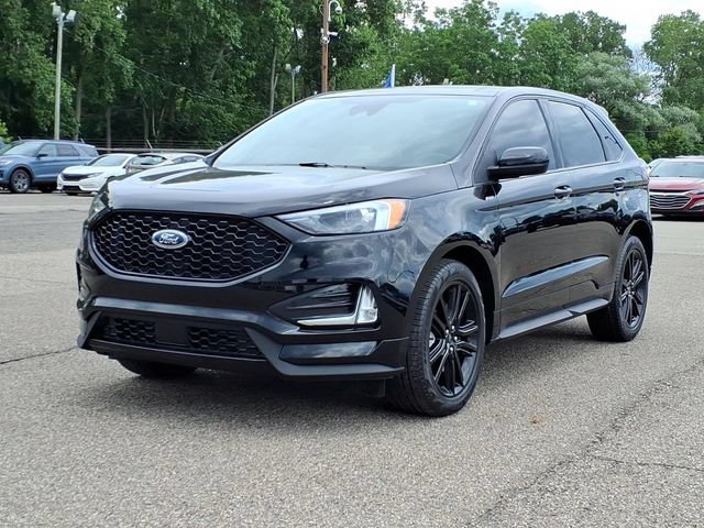 Certified 2024 Ford Edge ST-Line AWD/4WD image 3