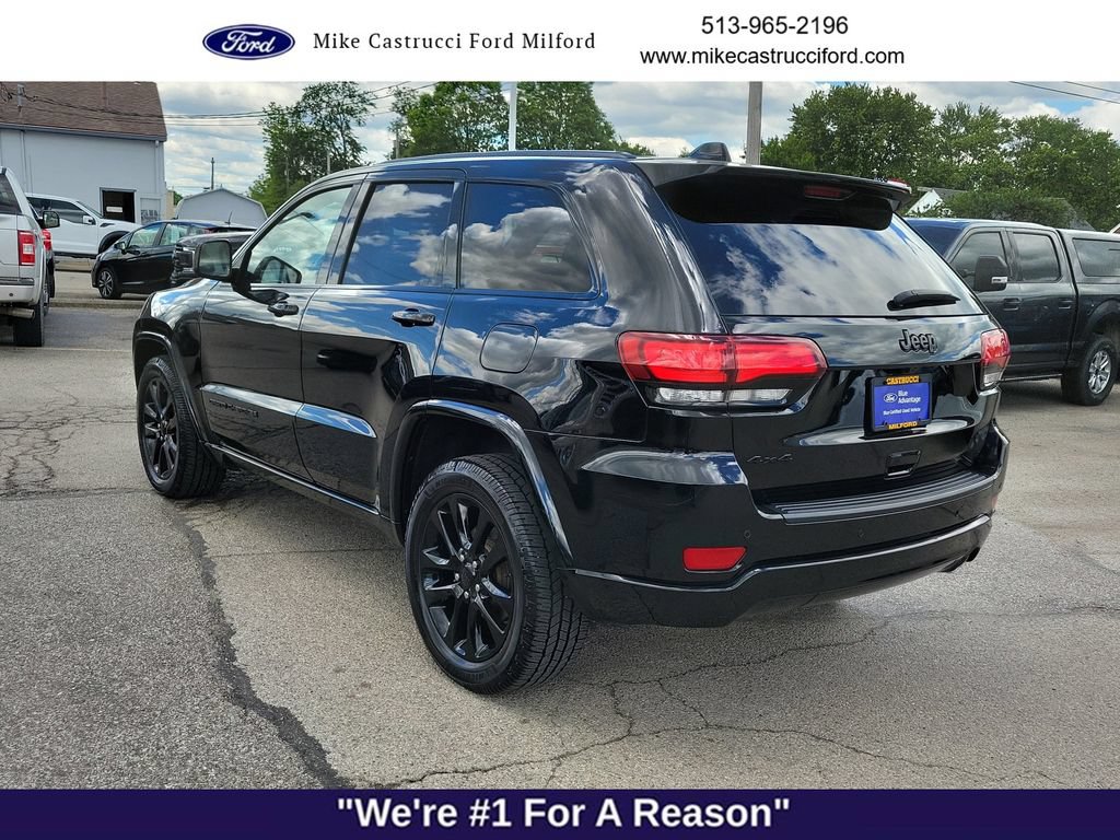 Used 2020 Jeep Grand Cherokee Altitude AWD/4WD image 3