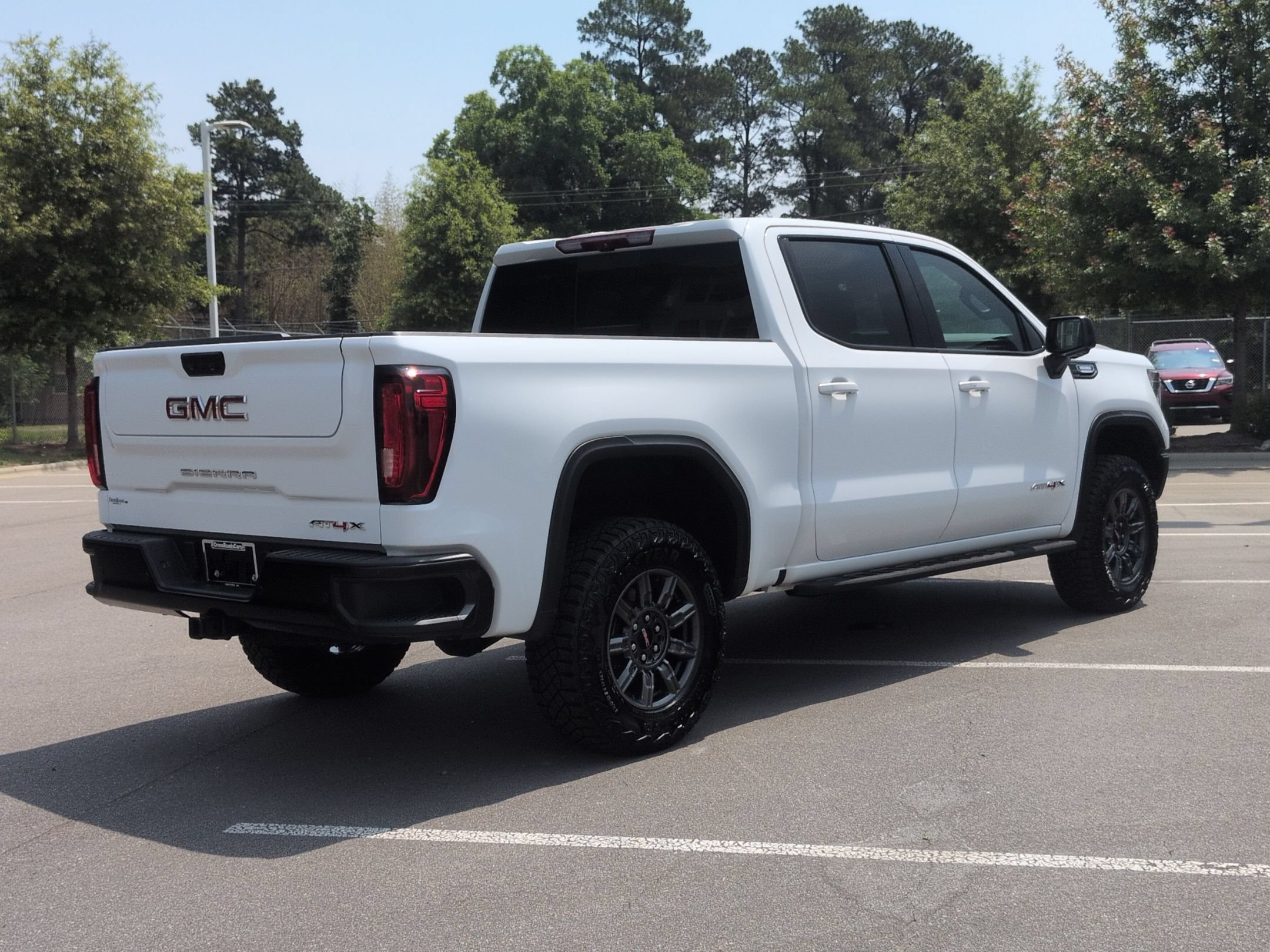 Used 2025 GMC Sierra 1500 AT4X AWD/4WD image 4