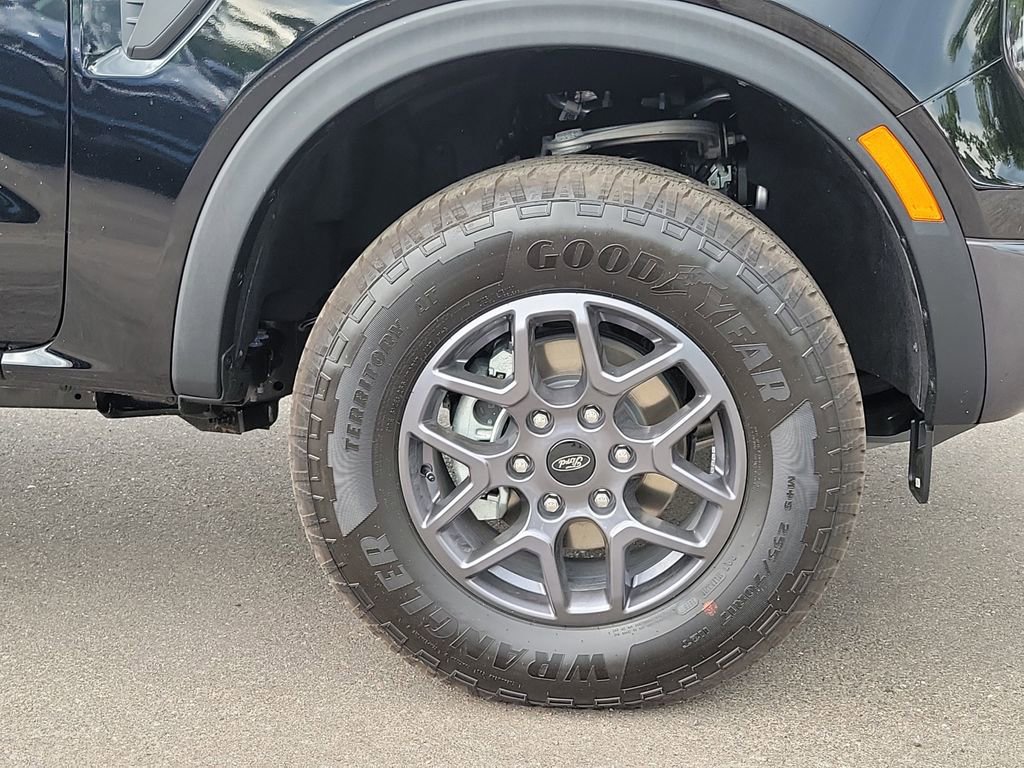 Certified 2025 Ford Ranger XLT w/ FX4 Off-Road Package AWD/4WD image 5