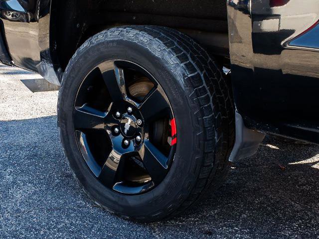 Used 2018 Chevrolet Silverado 1500 LT w/ Redline Edition image 7