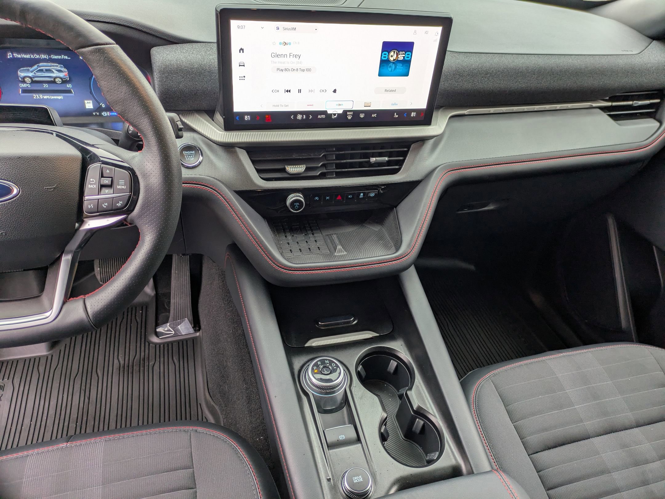 Certified 2025 Ford Explorer ST-Line w/ Premium Package image 23