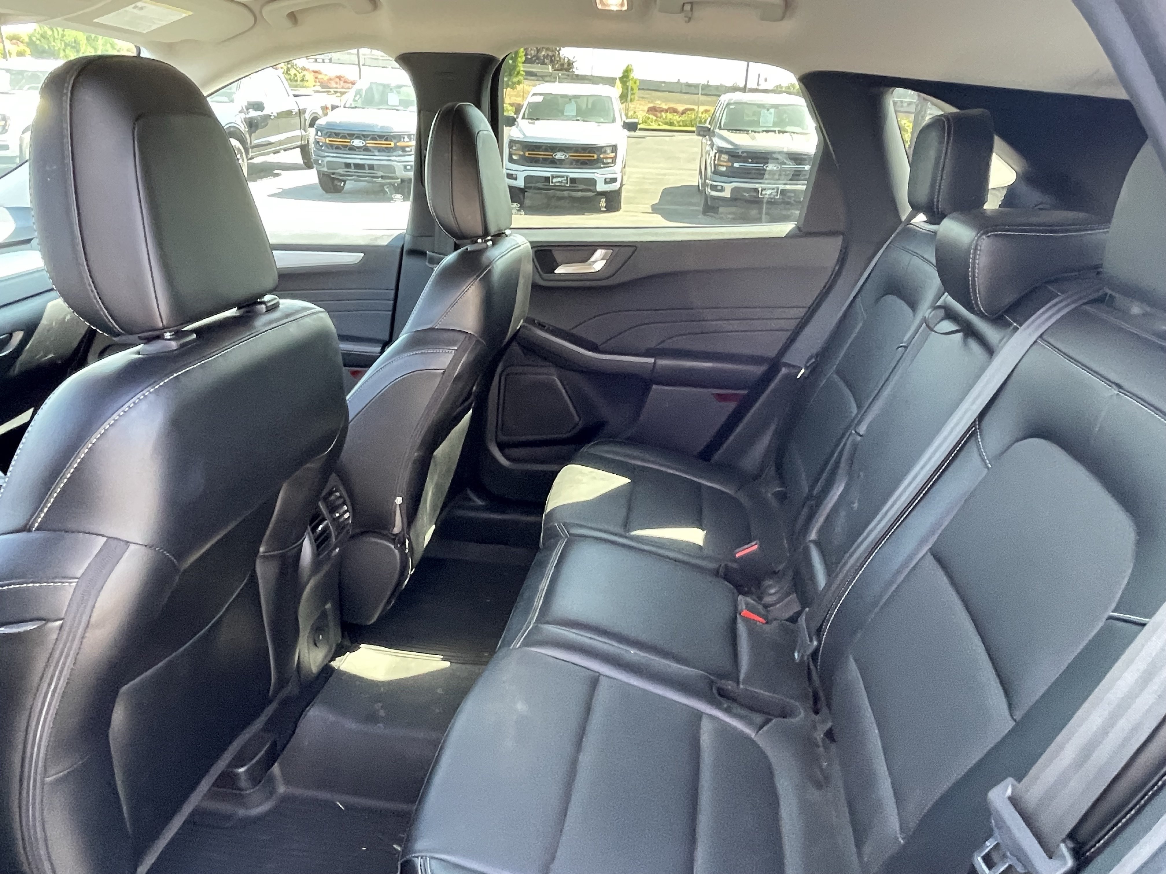 Certified 2025 Ford Escape Platinum AWD/4WD image 11