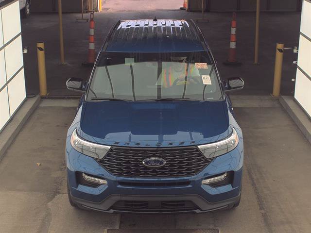Certified 2023 Ford Explorer ST-Line AWD/4WD image 2
