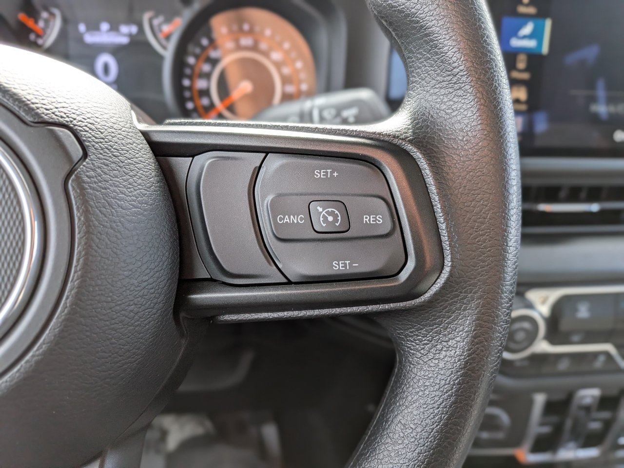 Used 2024 Jeep Gladiator Sport AWD/4WD image 24