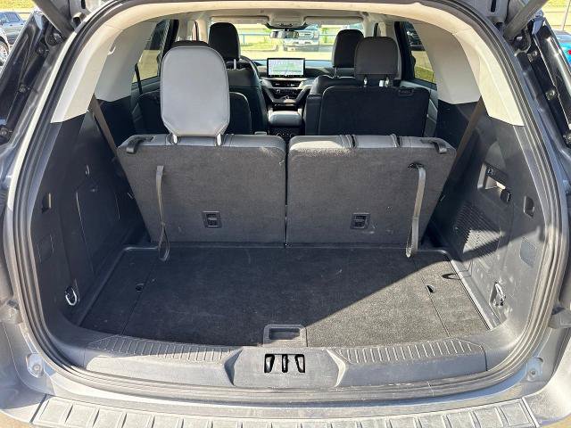 Certified 2025 Ford Explorer Active w/ Active Comfort Package RWD image 10
