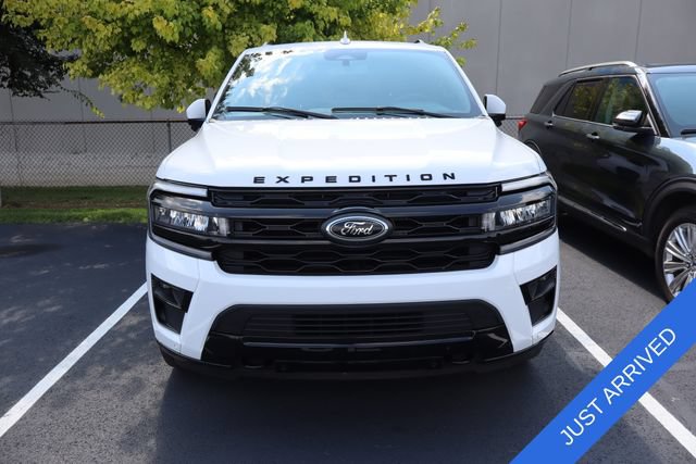 Certified 2023 Ford Expedition Limited AWD/4WD image 2