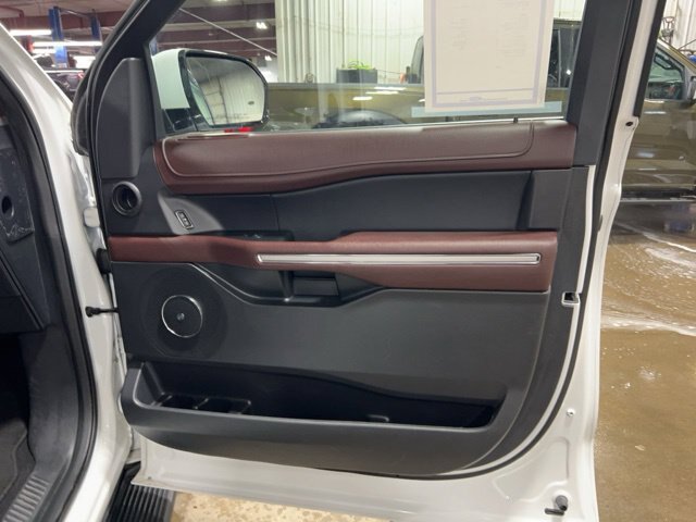 Certified 2024 Ford Expedition Limited AWD/4WD image 27