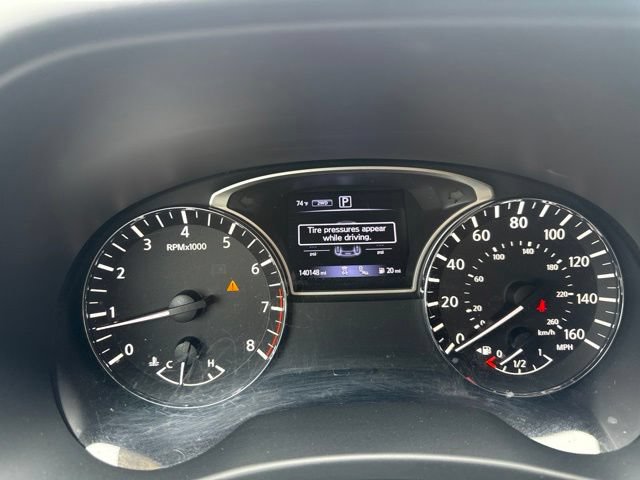 Used 2018 Nissan Pathfinder SL AWD/4WD image 21