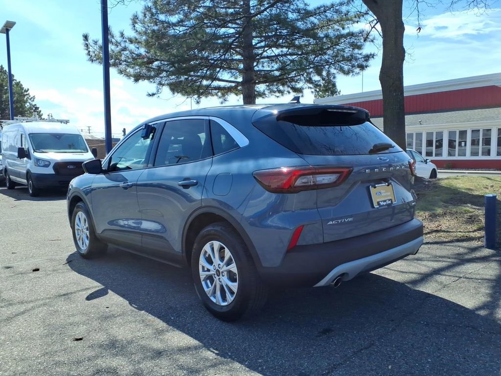 Certified 2023 Ford Escape Active image 9