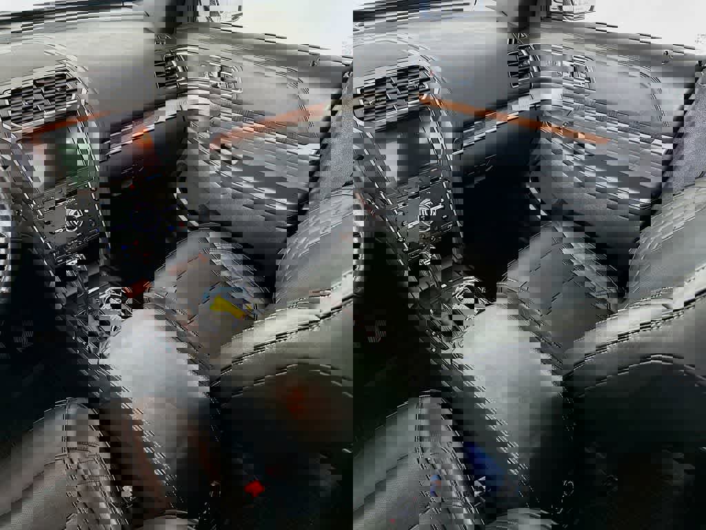 Certified 2017 Ford Explorer Platinum image 14