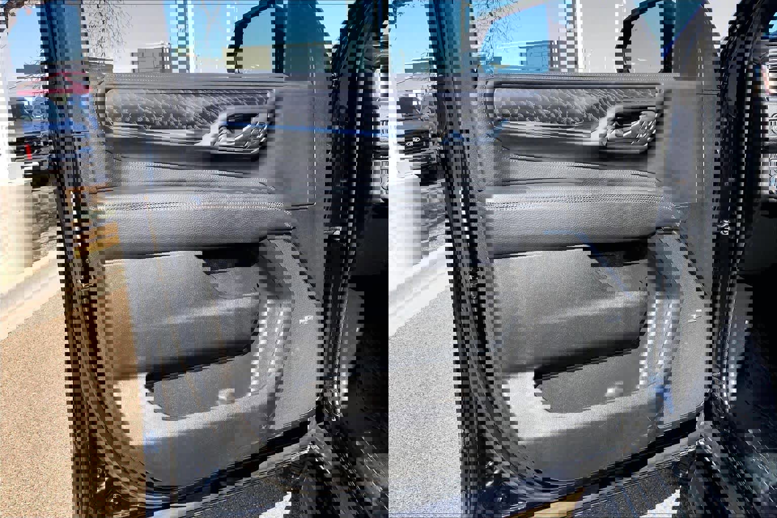 Used 2024 GMC Yukon Denali image 22