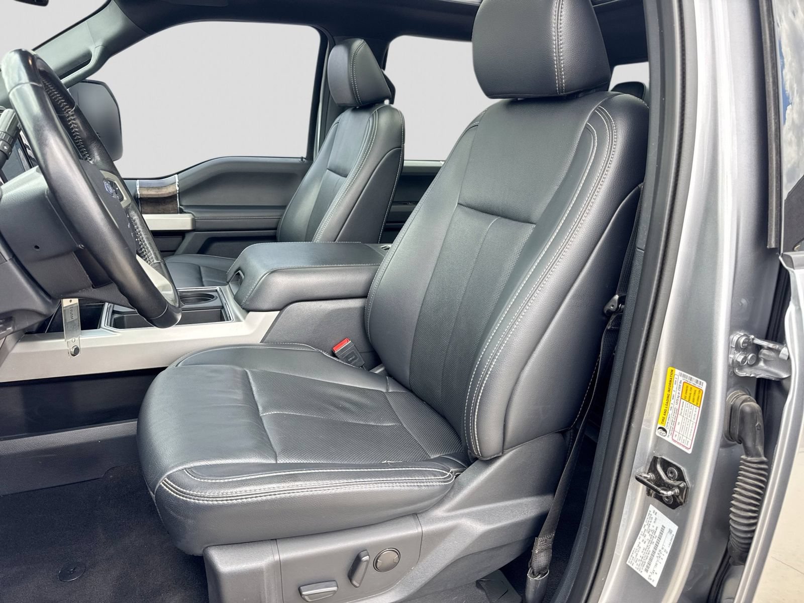 Certified 2022 Ford F250 Lariat AWD/4WD image 20