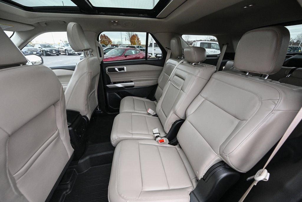 Certified 2023 Ford Explorer XLT w/ Equipment Group 202A image 25