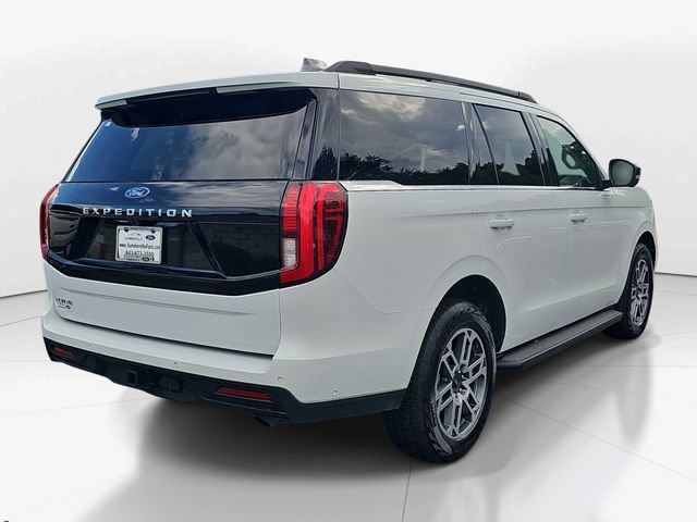 Certified 2025 Ford Expedition Active AWD/4WD image 4