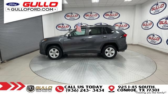Used 2021 Toyota RAV4 XLE FWD image 5